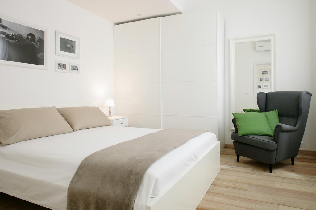 The Riverside Suite Мира Екстериор снимка